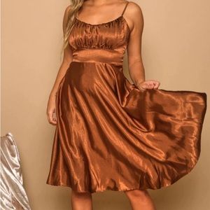 Peachlove Goldstone Satin Dress